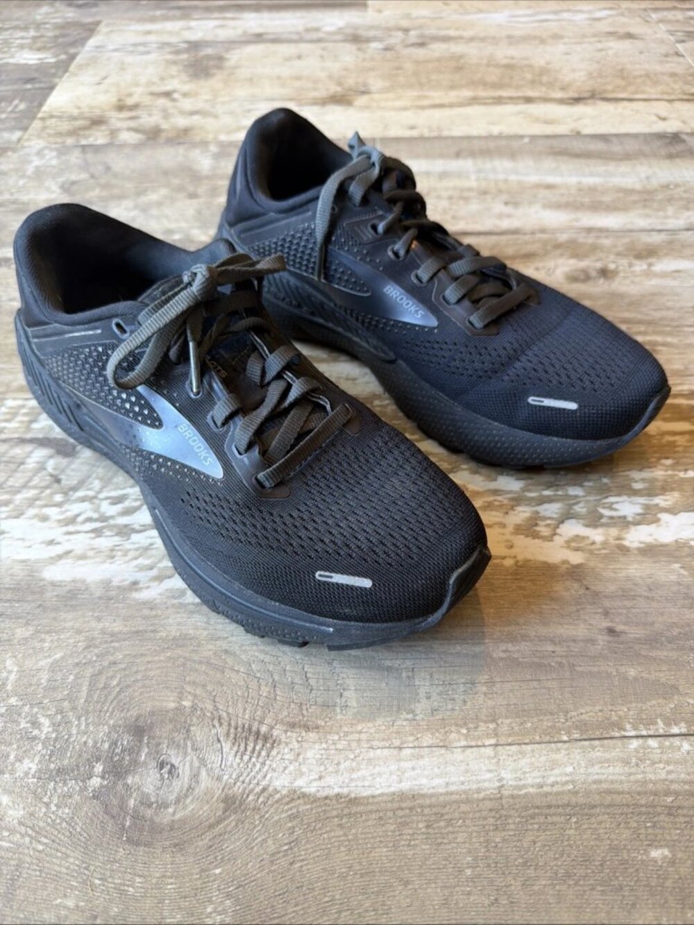 BROOKS Adrenaline GTS 22 Road Running Sneakers Black Gray Women’s 8B